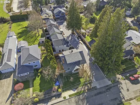 6904 SE Brooklyn Street Portland OR 97206