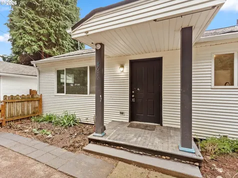8635 NE Skidmore Street Portland OR 97220