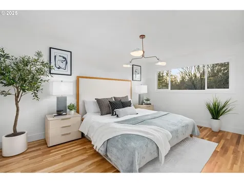 8430 SW Fairway Drive Portland OR 97225
