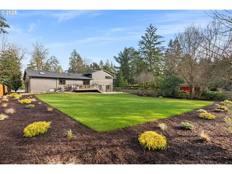 8430 SW Fairway Drive Portland OR 97225