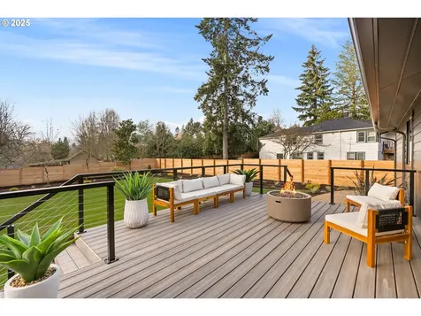 8430 SW Fairway Drive Portland OR 97225