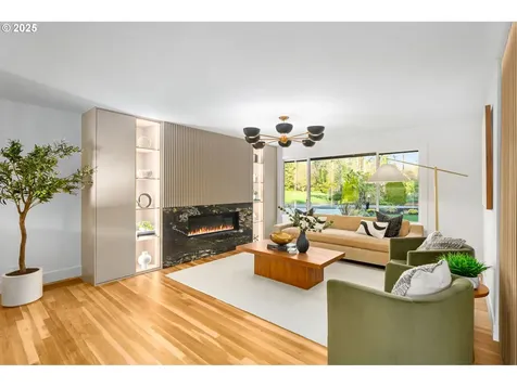 8430 SW Fairway Drive Portland OR 97225