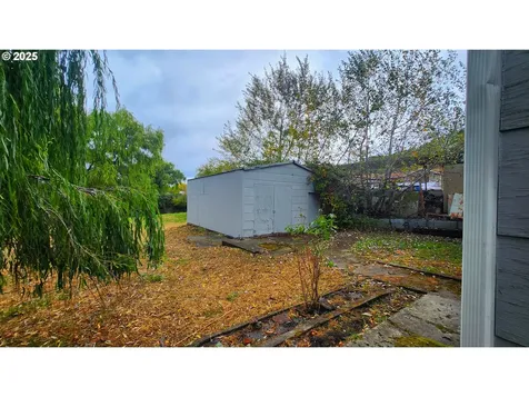 260 Pleasant Avenue Roseburg OR 97470
