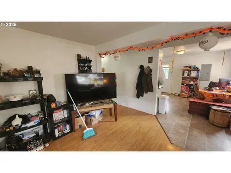 260 Pleasant Avenue Roseburg OR 97470