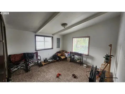 260 Pleasant Avenue Roseburg OR 97470