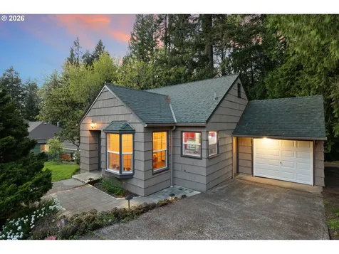 2231 SW Martha Street Portland OR 97239