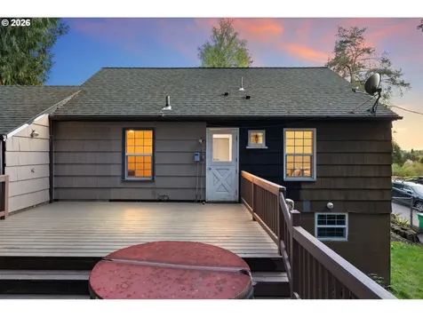 2231 SW Martha Street Portland OR 97239