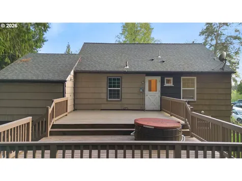 2231 SW Martha Street Portland OR 97239