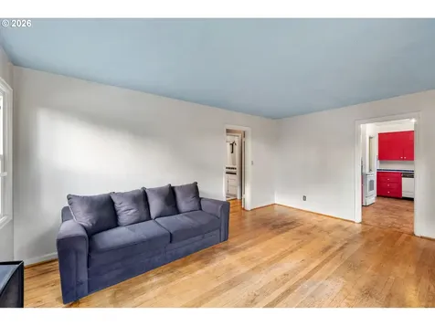 2231 SW Martha Street Portland OR 97239