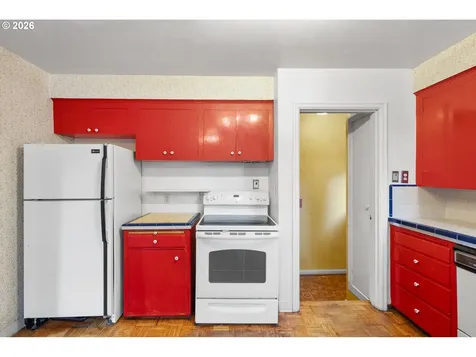 2231 SW Martha Street Portland OR 97239