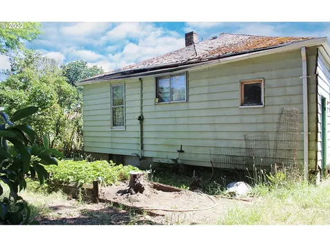 5729 SE Francis Street Portland OR 97206