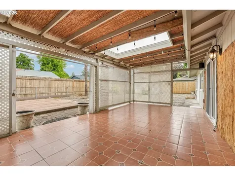 546 SE Paropa Place Gresham OR 97080