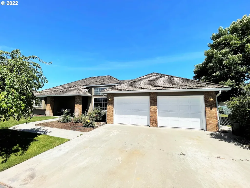 120 Sw Burns Drive Hermiston OR 97838