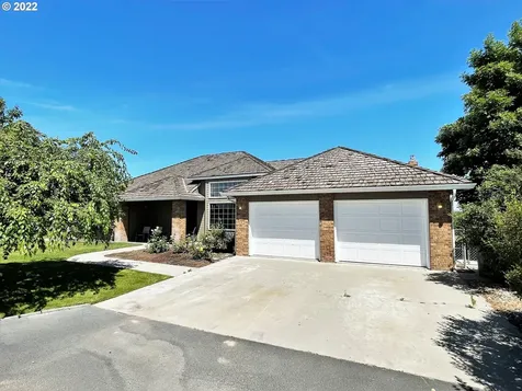 120 Sw Burns Drive Hermiston OR 97838