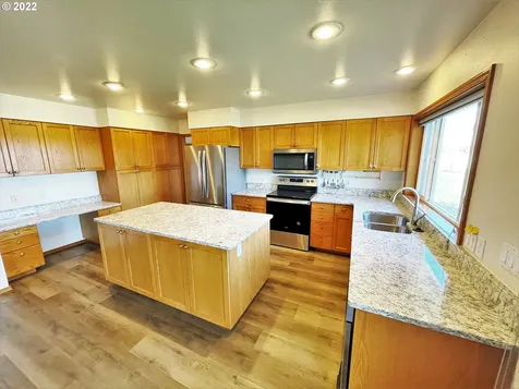120 Sw Burns Drive Hermiston OR 97838