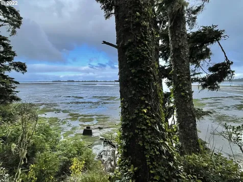 92252 Cape Arago Highway Coos Bay OR 97420