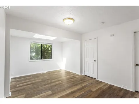 7733 NE Mason Street Portland OR 97218
