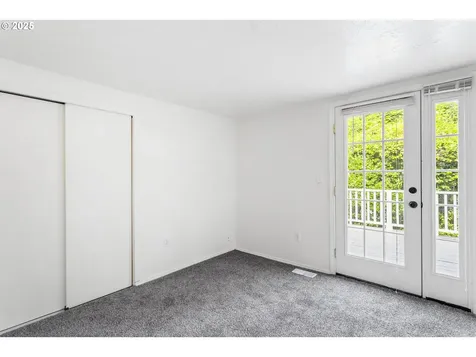 7733 NE Mason Street Portland OR 97218