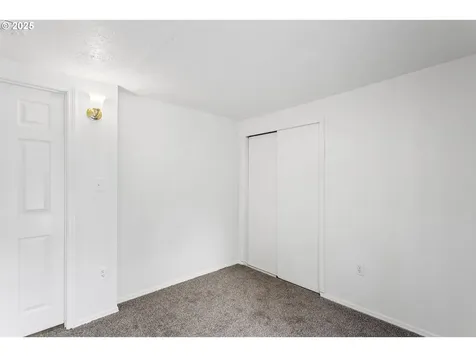 7733 NE Mason Street Portland OR 97218