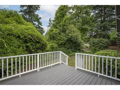 7733 NE Mason Street Portland OR 97218