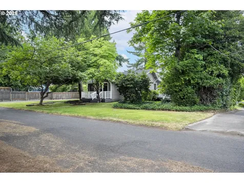 7733 NE Mason Street Portland OR 97218