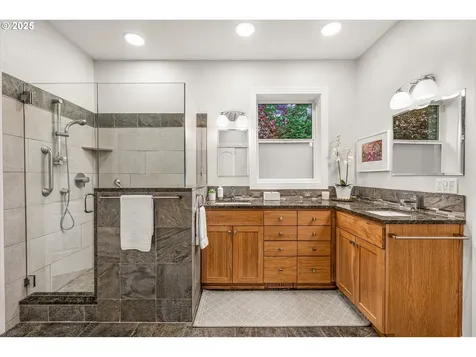 12 Morningview Lane Lake Oswego OR 97035