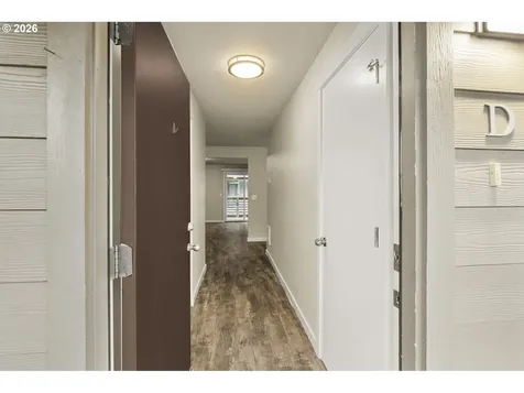 1570 James Street Woodburn OR 97071