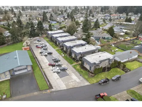 1570 James Street Woodburn OR 97071