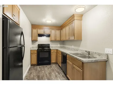 1570 James Street Woodburn OR 97071
