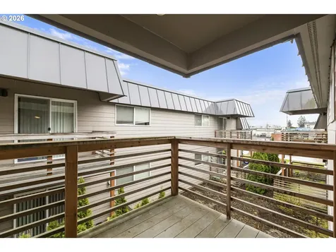 1570 James Street Woodburn OR 97071