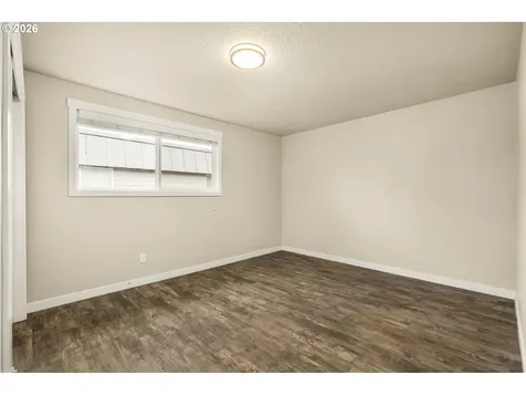 1570 James Street Woodburn OR 97071