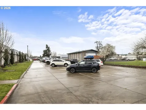 1570 James Street Woodburn OR 97071