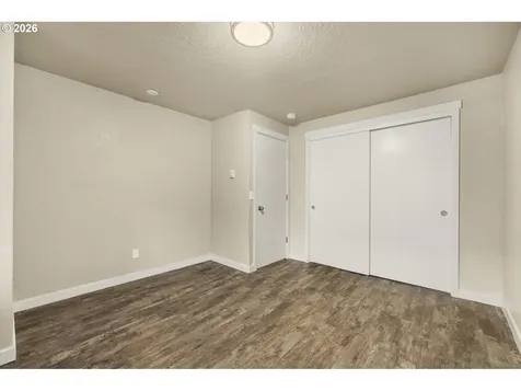 1570 James Street Woodburn OR 97071