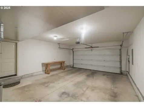 1989 S 12th Street Lebanon OR 97355