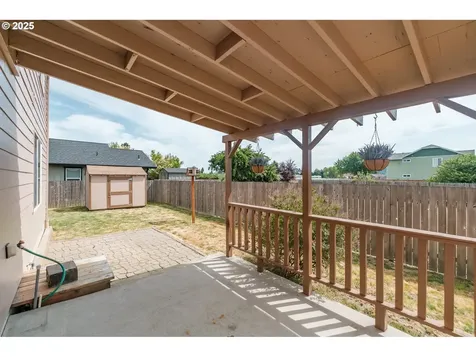 1989 S 12th Street Lebanon OR 97355