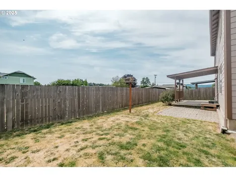 1989 S 12th Street Lebanon OR 97355