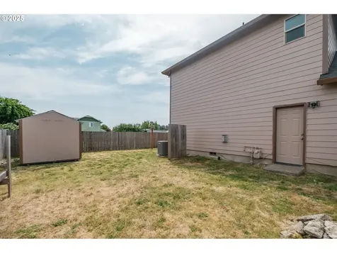1989 S 12th Street Lebanon OR 97355