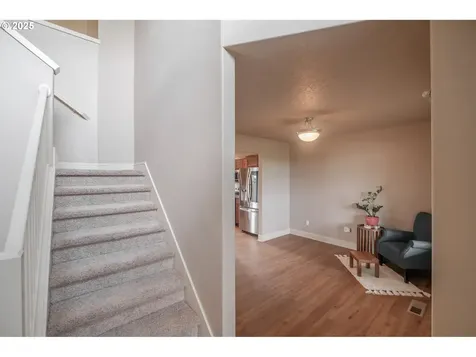 1989 S 12th Street Lebanon OR 97355