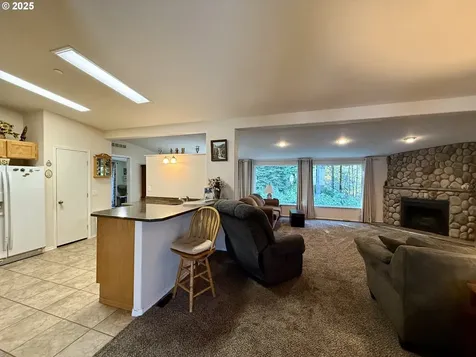 1586 Pennsylvania Place Coos Bay OR 97420