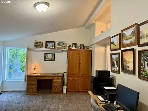 1586 Pennsylvania Place Coos Bay OR 97420