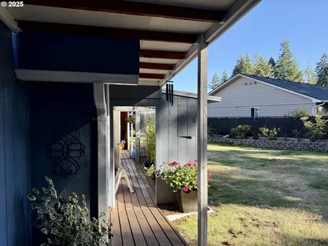 1586 Pennsylvania Place Coos Bay OR 97420