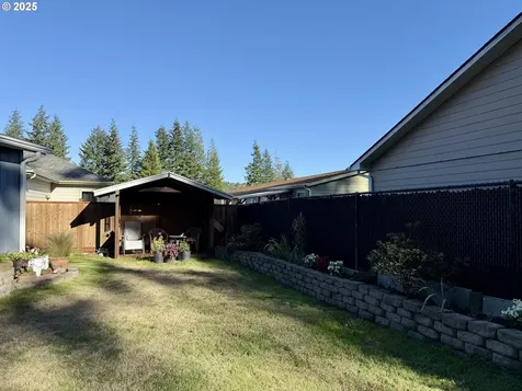 1586 Pennsylvania Place Coos Bay OR 97420