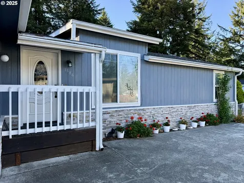1586 Pennsylvania Place Coos Bay OR 97420
