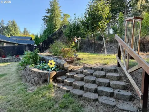 1586 Pennsylvania Place Coos Bay OR 97420