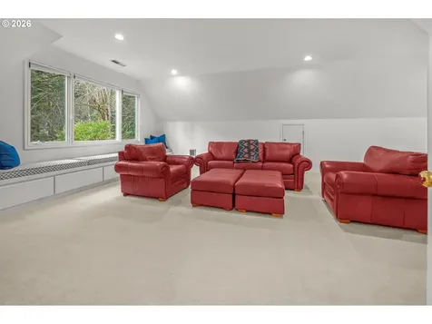 1439 SW Highland Road Portland OR 97221