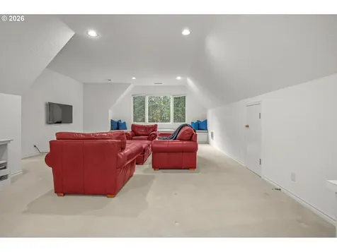 1439 SW Highland Road Portland OR 97221