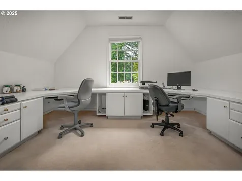 1439 SW Highland Road Portland OR 97221