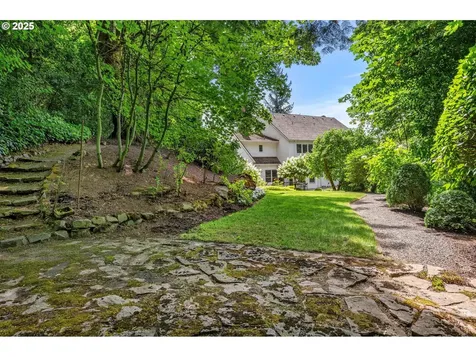 1439 SW Highland Road Portland OR 97221