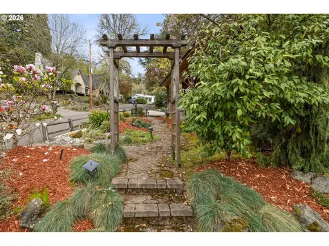 1365 SE Overlook Avenue Roseburg OR 97470