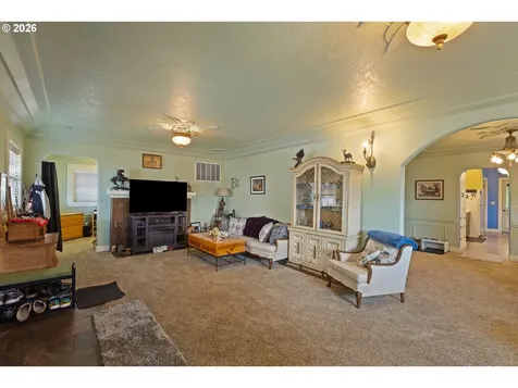 1365 SE Overlook Avenue Roseburg OR 97470